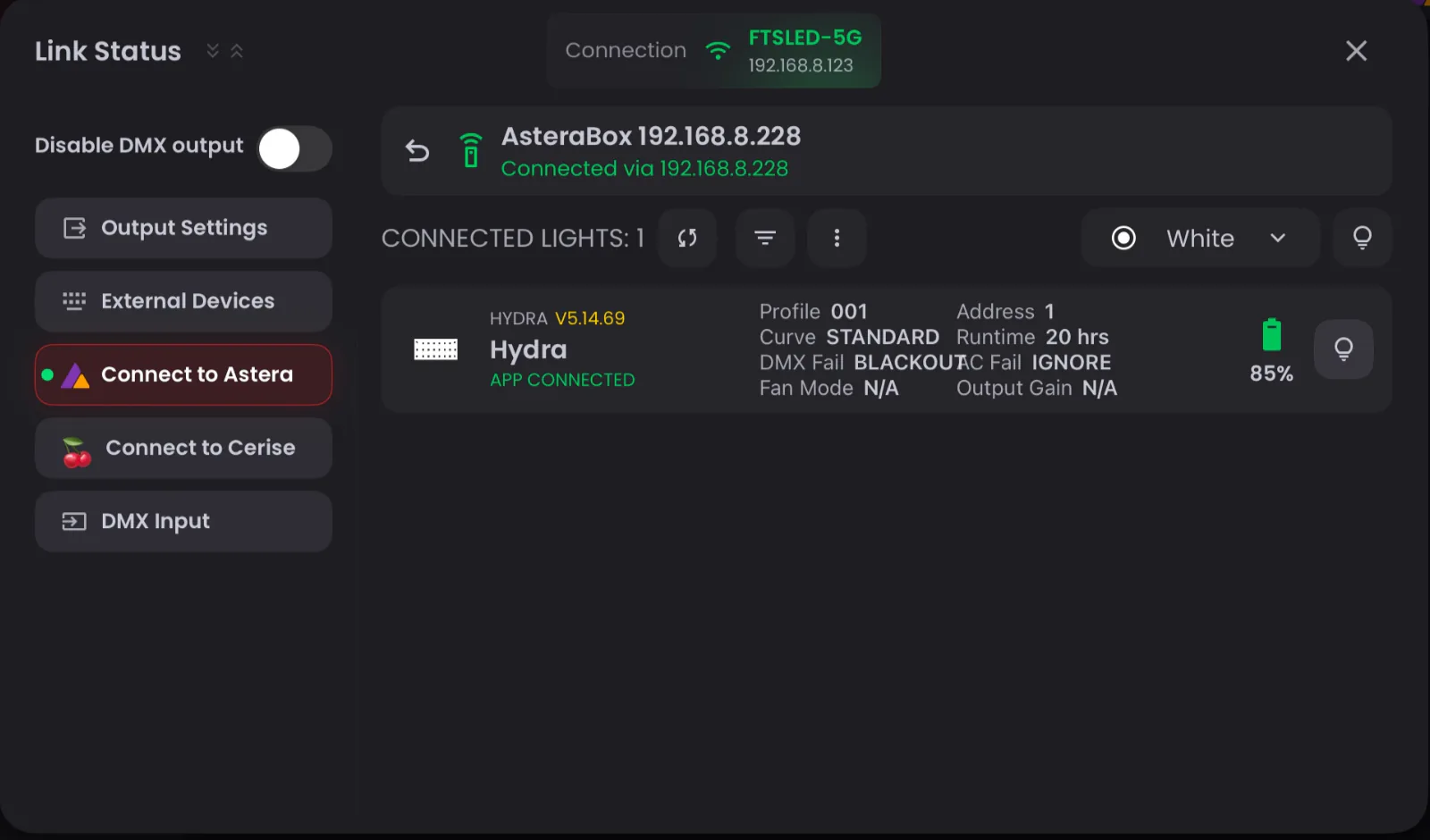 Blackout connected to the ART7 at 192.168.8.228 through the router's 5 GHz network, with an Astera Hydra in the list